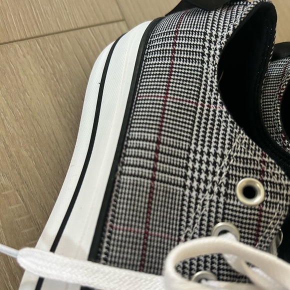 Converse Black and White Plaid Sneakers - Picture 6 of 9